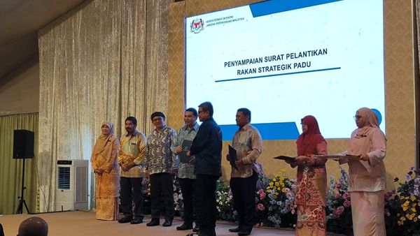 Sesi Libat Urus mengenai Pembangunan Pengkalan Data Utama (PADU).